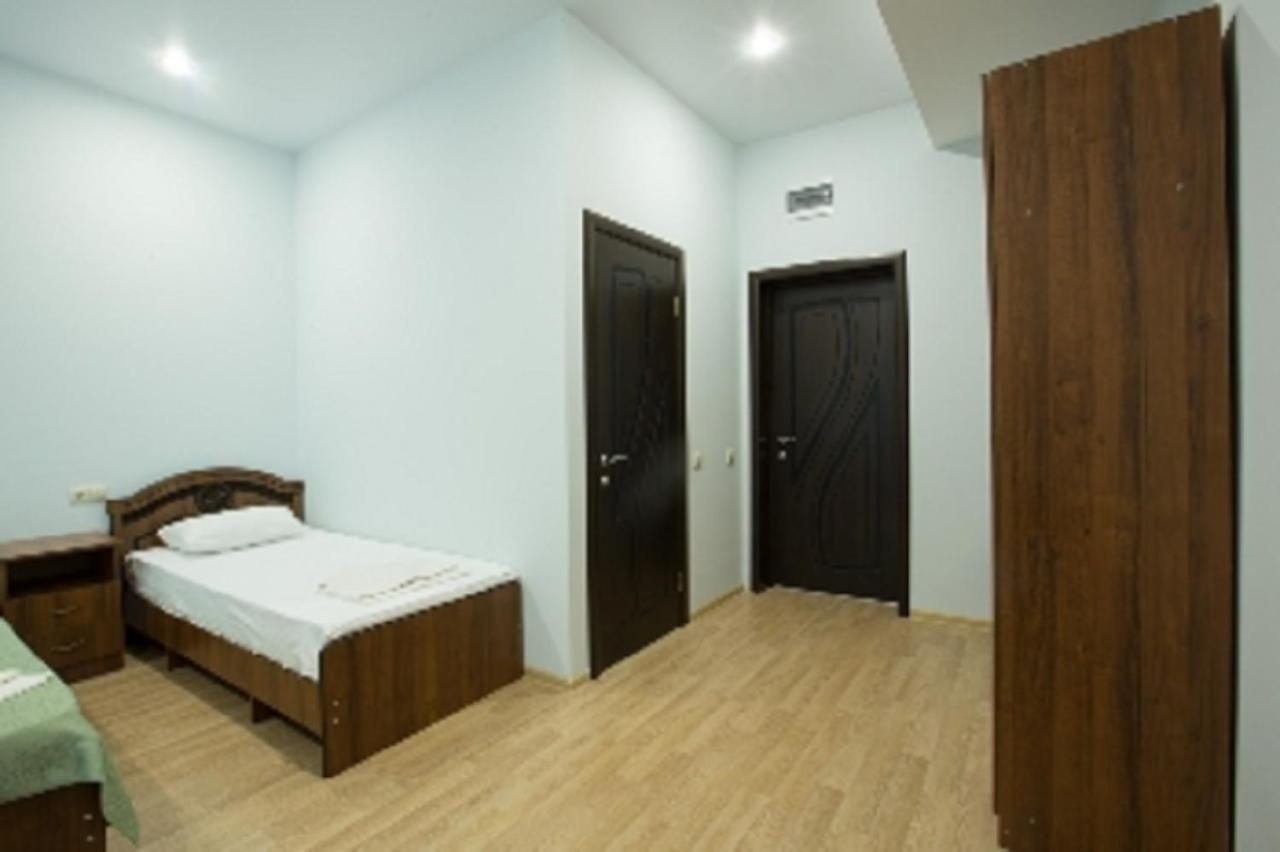 Calipso Sea Hotel Гагра Екстериор снимка
