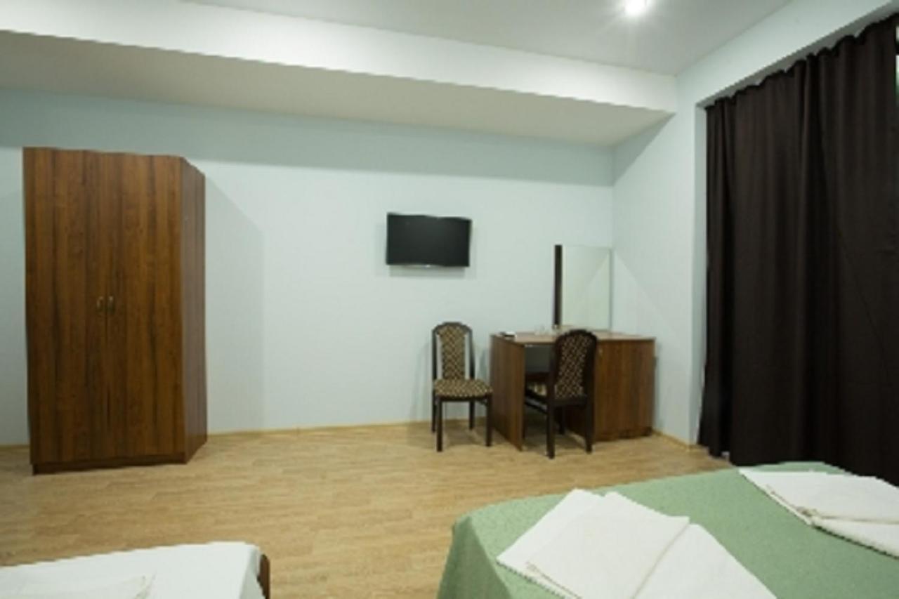 Calipso Sea Hotel Гагра Екстериор снимка