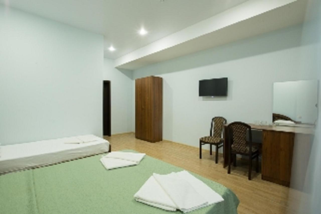 Calipso Sea Hotel Гагра Екстериор снимка