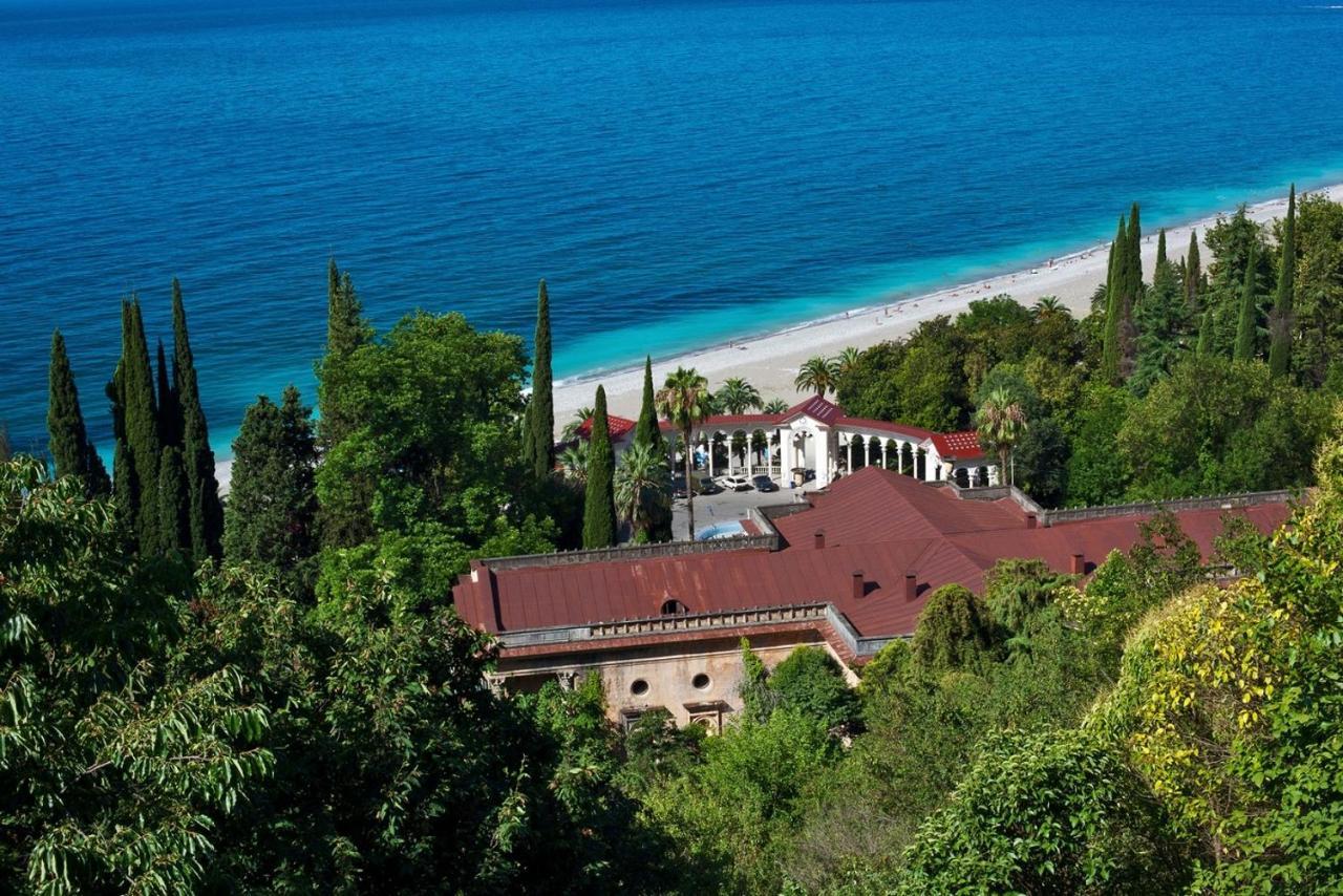 Calipso Sea Hotel Гагра Екстериор снимка
